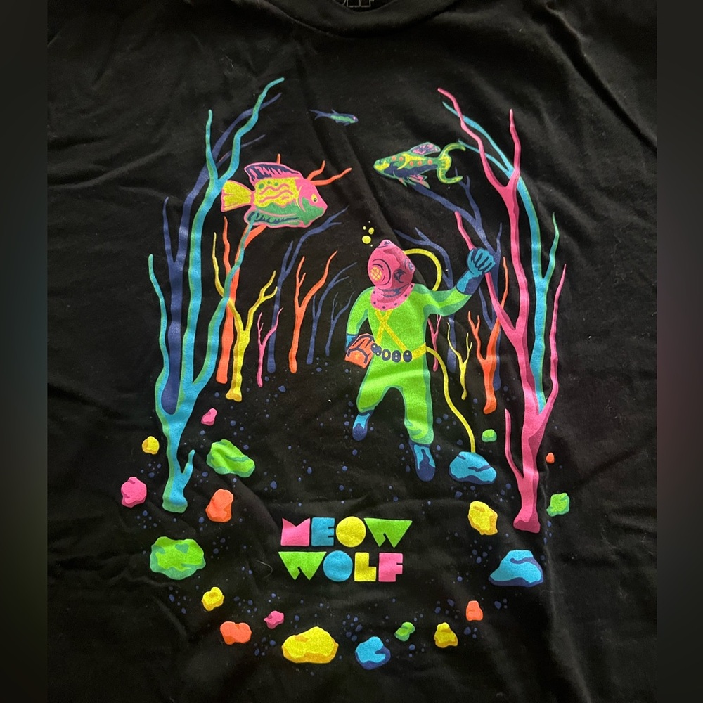 Meow Wolf Tshirt 2XL